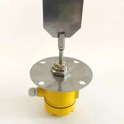 旋轉(zhuǎn)式堵煤開關(guān)SBNZX-150A、造紙廠塊狀物檢測料位開關(guān)RF961G-M22廠家